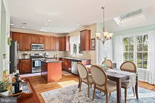 22845 Queensbridge Dr, Ashburn, VA 20148 - Photo 8