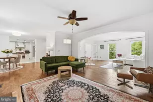 20644 Cutwater Pl, Sterling, VA 20165 - Photo 8