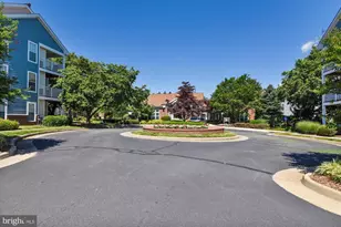 20963 Timber Ridge Terrace, Ashburn, VA 20147 - Photo 2