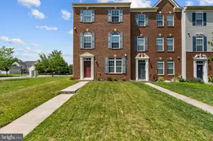 42960 Spyder Pl, Chantilly, VA 20152 - Photo 1