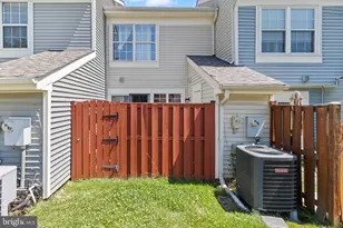 46703 Atwood Square, Sterling, VA 20164 - Photo 10