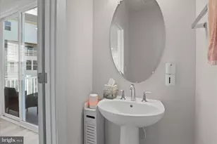 24190 Kilbride Ter, Sterling, VA 20166 - Photo 8