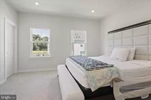 24190 Kilbride Ter, Sterling, VA 20166 - Photo 16