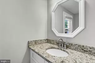 750 S 20th St, Purcellville, VA 20132 - Photo 16