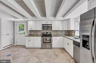 750 S 20th St, Purcellville, VA 20132 - Photo 12