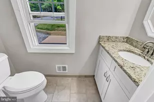 750 S 20th St, Purcellville, VA 20132 - Photo 14