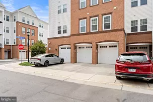 24661 Woolly Mammoth Terrace, Aldie, VA 20105 - Photo 32