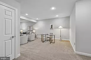 24896 Castleton Dr, Chantilly, VA 20152 - Photo 42