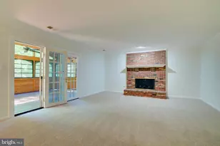 44 Carrollton Rd, Sterling, VA 20165 - Photo 26