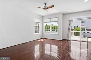 25101 Croxley Green Square, Aldie, VA 20105 - Photo 20