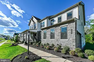 25004 Falling Brook Cir, Aldie, VA 20105 - Photo 6