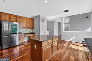 25845 Spring Farm Cir, Chantilly, VA 20152 - Photo 12