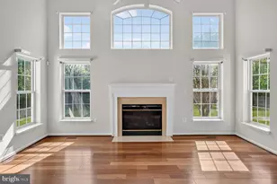 25845 Spring Farm Cir, Chantilly, VA 20152 - Photo 2