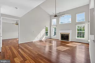 25845 Spring Farm Cir, Chantilly, VA 20152 - Photo 4