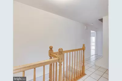 10136 Yorktown Drive, Great Falls, VA 22066 - Photo 4