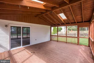 10136 Yorktown Dr, Great Falls, VA 22066 - Photo 58