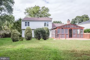 10136 Yorktown Dr, Great Falls, VA 22066 - Photo 48