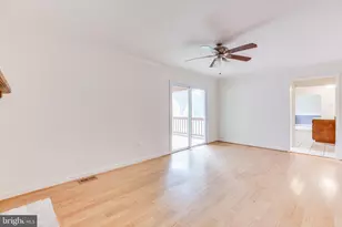 10136 Yorktown Dr, Great Falls, VA 22066 - Photo 22