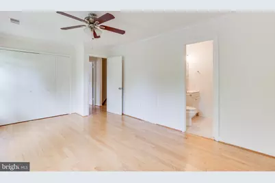 10136 Yorktown Drive, Great Falls, VA 22066 - Photo 28
