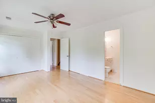 10136 Yorktown Dr, Great Falls, VA 22066 - Photo 28