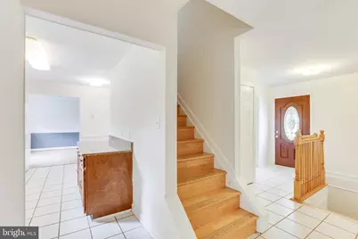 10136 Yorktown Drive, Great Falls, VA 22066 - Photo 16