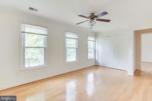 10136 Yorktown Dr, Great Falls, VA 22066 - Photo 26