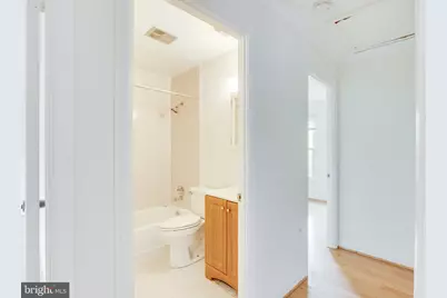 10136 Yorktown Drive, Great Falls, VA 22066 - Photo 24