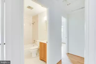 10136 Yorktown Dr, Great Falls, VA 22066 - Photo 24