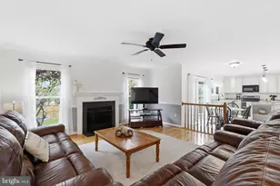 17241 Pickwick Dr, Purcellville, VA 20132 - Photo 10