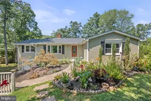 23439 Watson Rd, Leesburg, VA 20175 - Photo 2