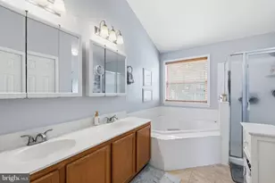 43333 Wintersrun Ct, Ashburn, VA 20147 - Photo 30