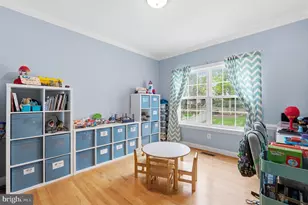 43333 Wintersrun Ct, Ashburn, VA 20147 - Photo 8