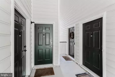24588 Byrne Meadow Square #302, Aldie, VA 20105 - Photo 2