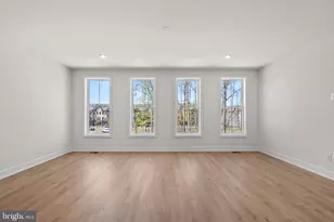 42141 Picasso Sq, Ashburn, VA 20148 - Photo 14