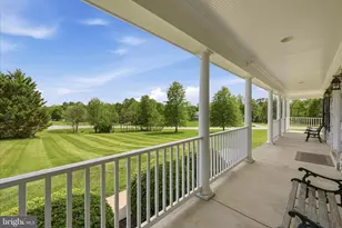 16205 Jonella Farm Dr, Hillsboro, VA 20132 - Photo 8