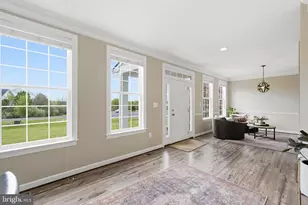 38640 Woodsage Ct, Waterford, VA 20197 - Photo 2