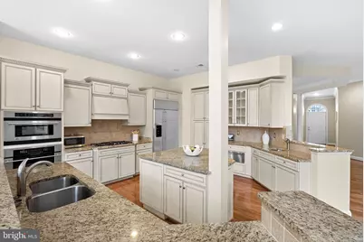 18349 Fairway Oaks Square, Leesburg, VA 20176 - Photo 36