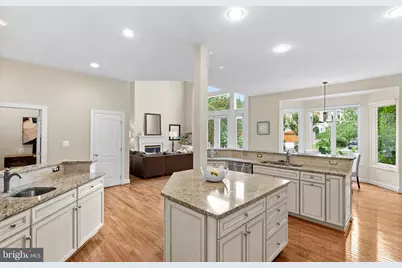 18349 Fairway Oaks Square, Leesburg, VA 20176 - Photo 34