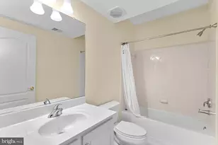 18349 Fairway Oaks Square, Leesburg, VA 20176 - Photo 74