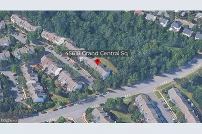 45618 Grand Central Square, Sterling, VA 20166 - Photo 2