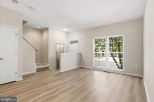 45618 Grand Central Sq, Sterling, VA 20166 - Photo 4