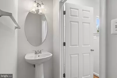 45618 Grand Central Square, Sterling, VA 20166 - Photo 10