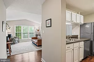 21013 Timber Ridge Terrace, Ashburn, VA 20147 - Photo 4