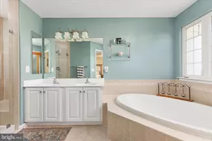 19209 Kepharts Mill Terrace, Leesburg, VA 20176 - Photo 32