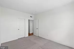 43841 Venetian Sq, Ashburn, VA 20147 - Photo 18