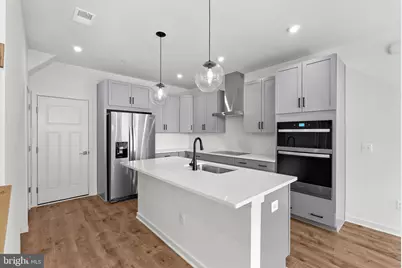 43841 Venetian Square, Ashburn, VA 20147 - Photo 2