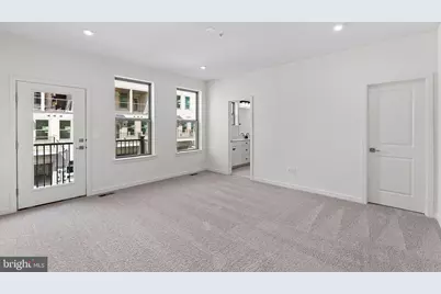 43841 Venetian Square, Ashburn, VA 20147 - Photo 8