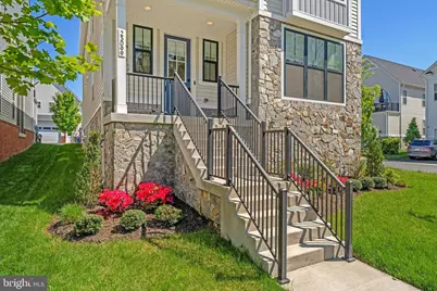 23099 Glenwood Heights Circle, Brambleton, VA 20148 - Photo 2