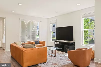 23099 Glenwood Heights Circle, Brambleton, VA 20148 - Photo 16