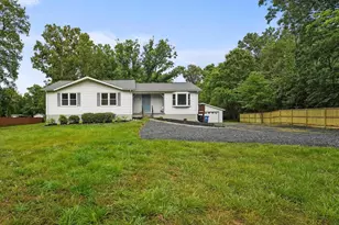 19822 Smith Cir, Ashburn, VA 20147 - Photo 1
